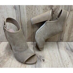 Aldo Women's Lovialla 4 Inch Block Heels Hook & Loop Strap back Size 7 Brown